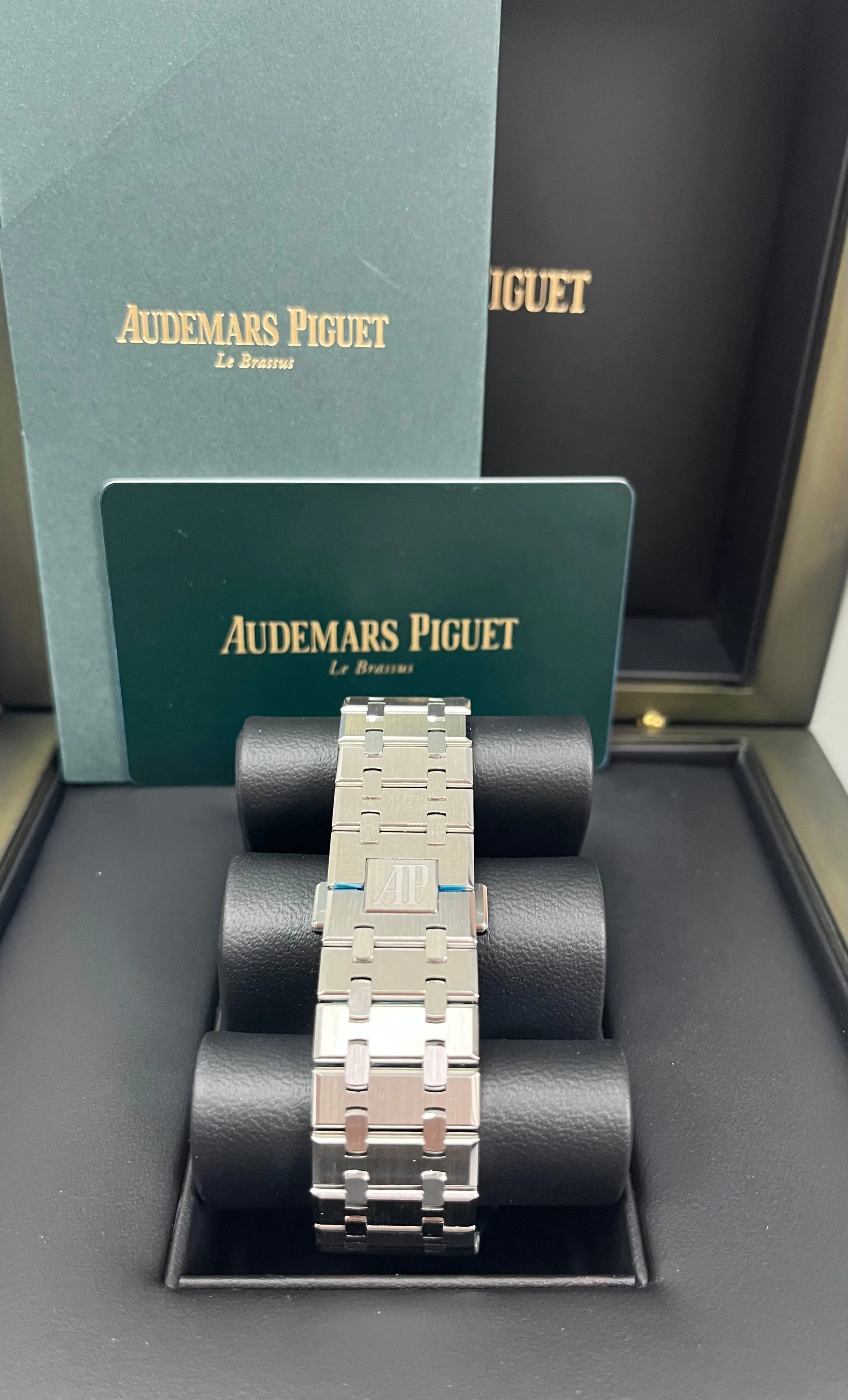 Audemars Piguet Royal Oak Selfwinding Chronograph Steel Black Dial 41mm Reference 26240ST.OO.1320ST.06