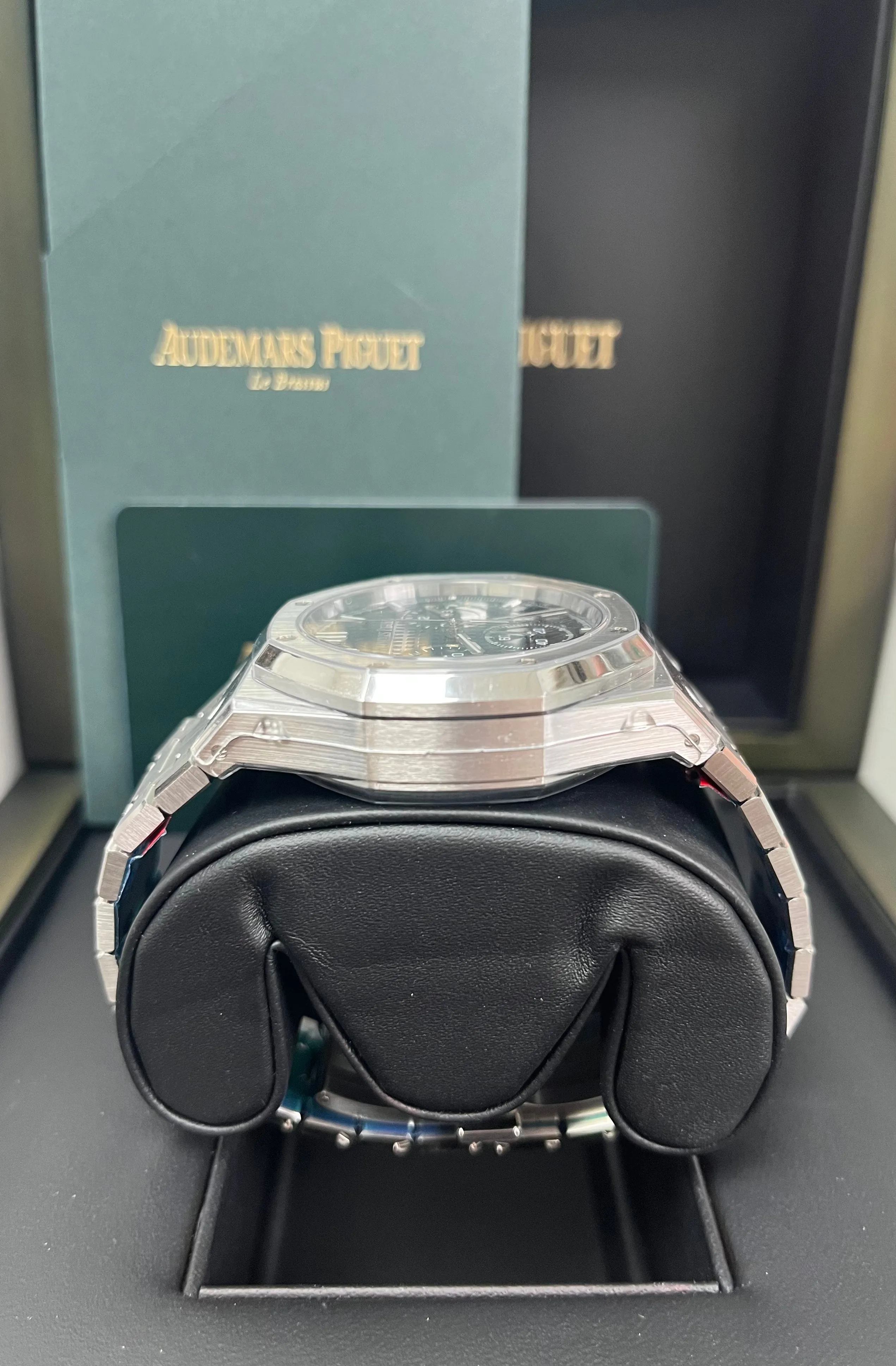 Audemars Piguet Royal Oak Selfwinding Chronograph Steel Black Dial 41mm Reference 26240ST.OO.1320ST.06