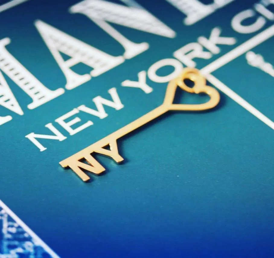 Key & Heart Charm New York City Solid Gold