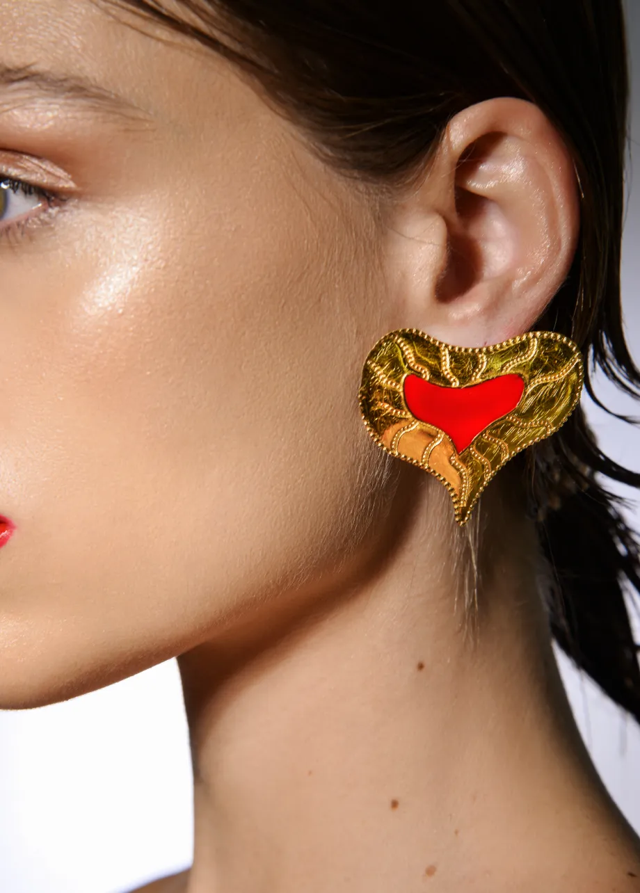 POP HEART EARRINGS